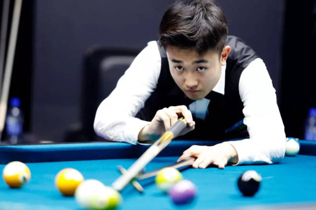 扑显得无力 扑显得无力