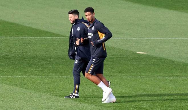 的直接竞争 的直接竞争